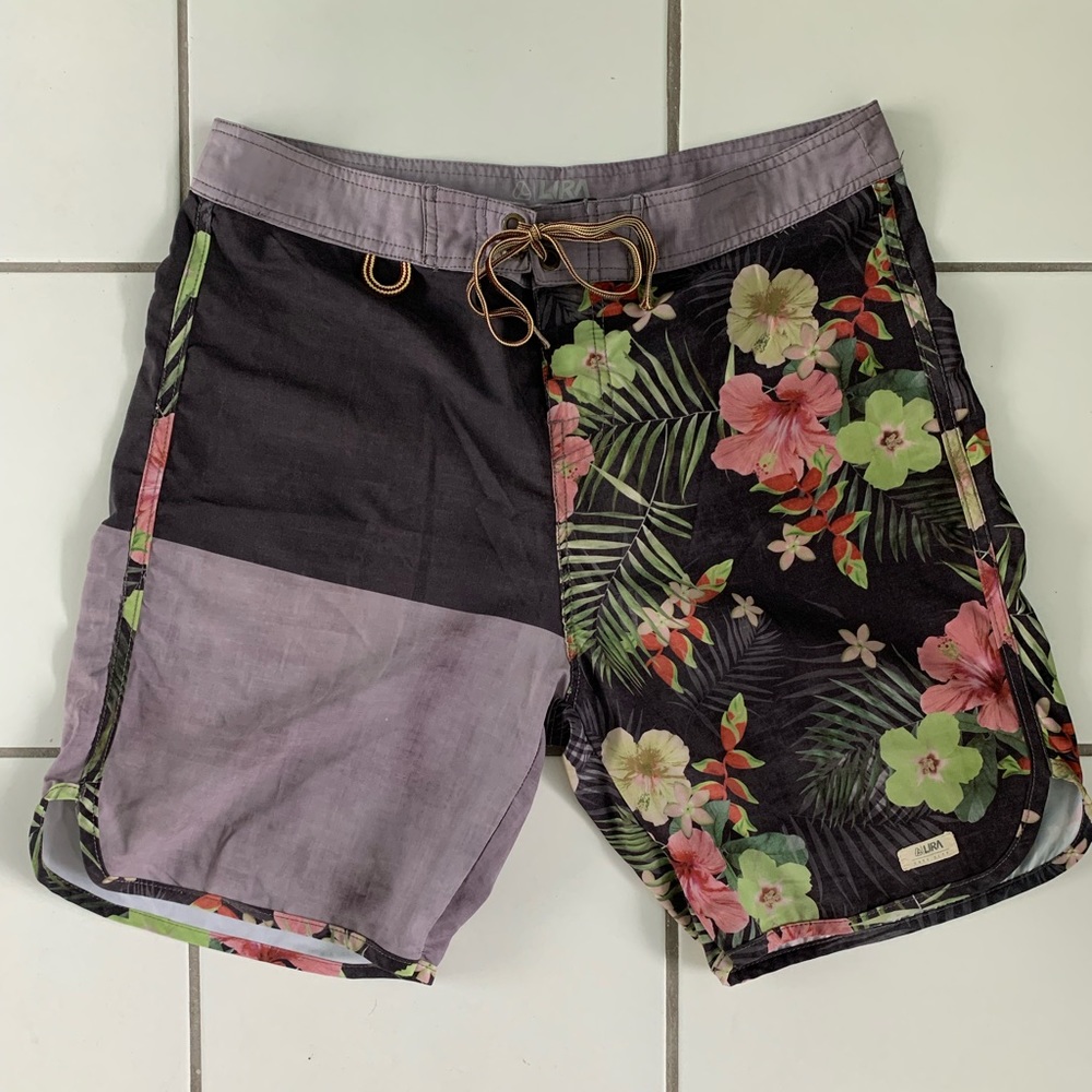 Lira Black And Gray Flower Designed Swimwear Men